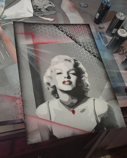 MARILYN MONROE multi 6-layers stencil design - ARTENDIST
